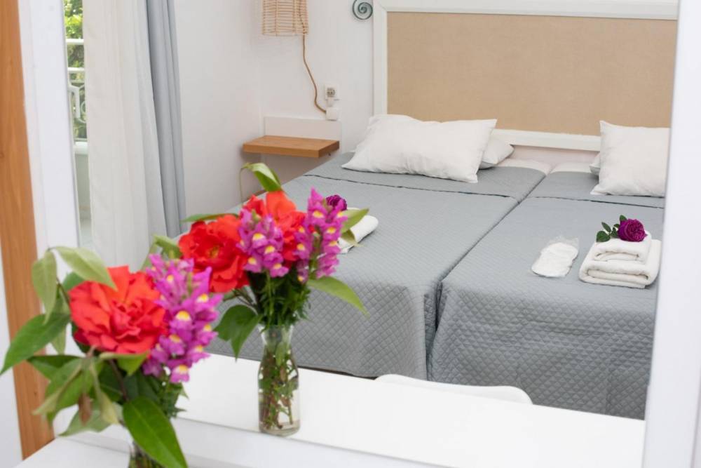 One-Bedroom Apartment with Garden View - Accommodation