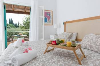 Two-Bedroom Apartment with Pool View3