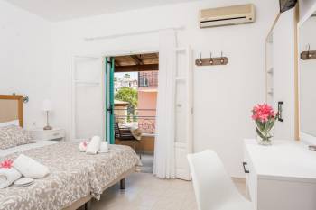 Two-Bedroom Apartment with Garden View3