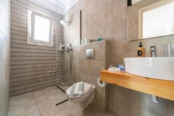 Two-Bedroom Apartment with Garden View14